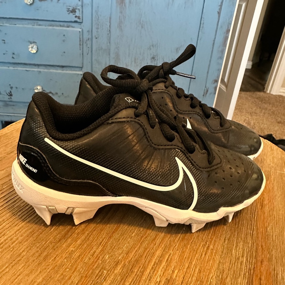 Nike Kids Diamond Fastflex Black and White Baseball Cleats